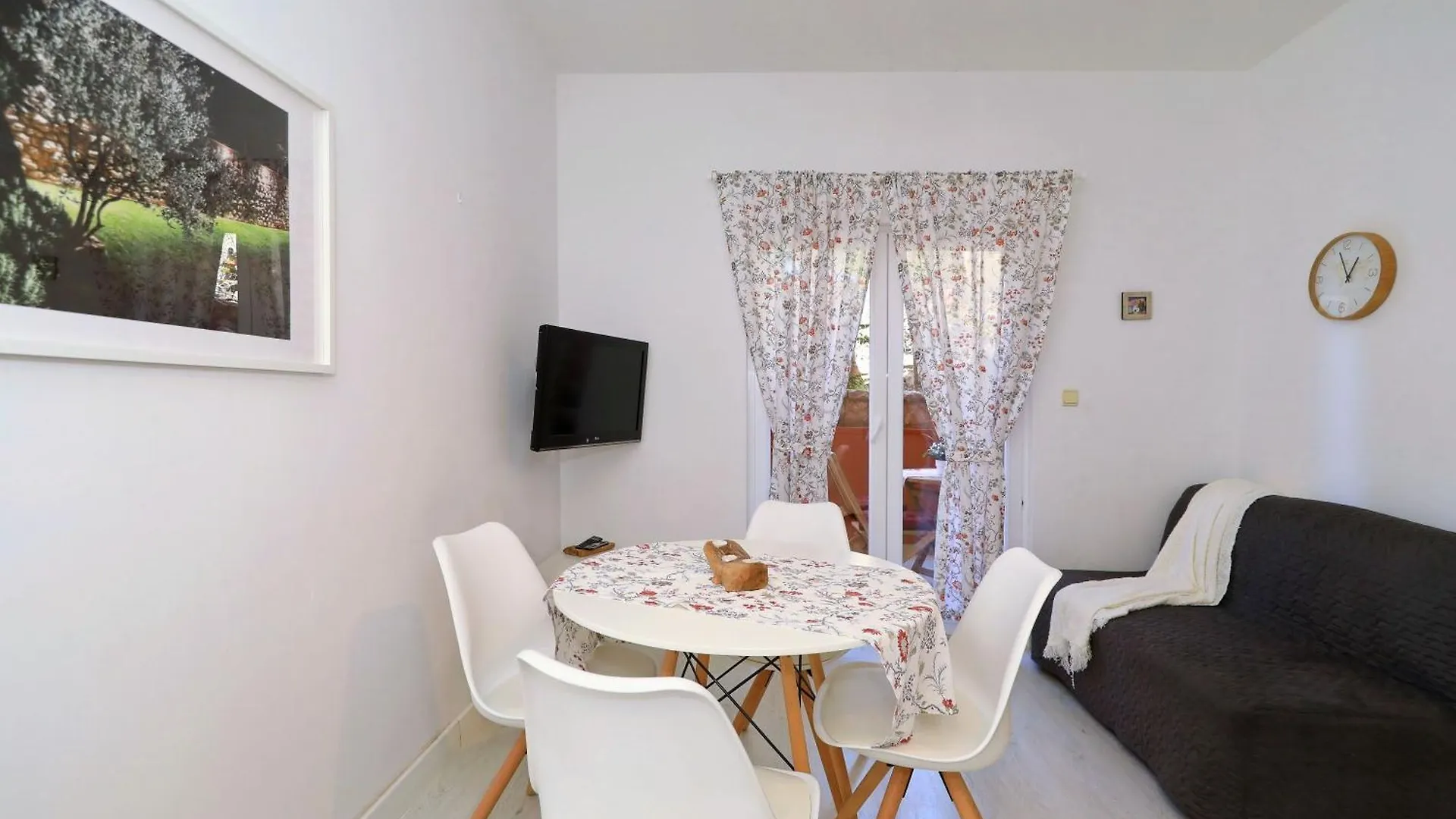 Candela, No 2 Starigrad Paklenica